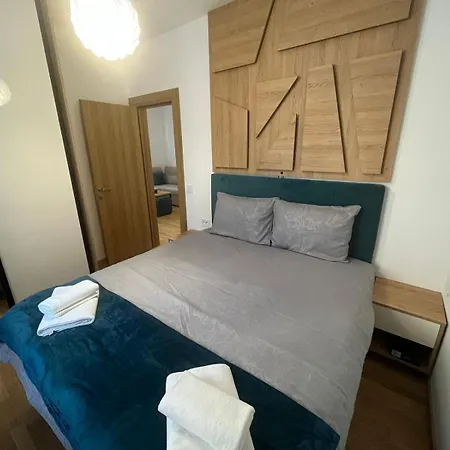 3 Monkeys - S3 Appartement